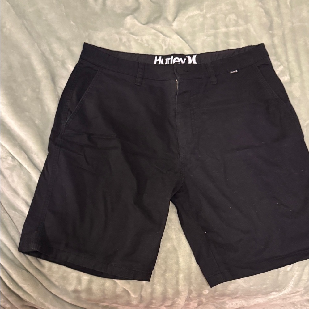 Hurley Men's Classic Black Flat Front Shorts, Size 38